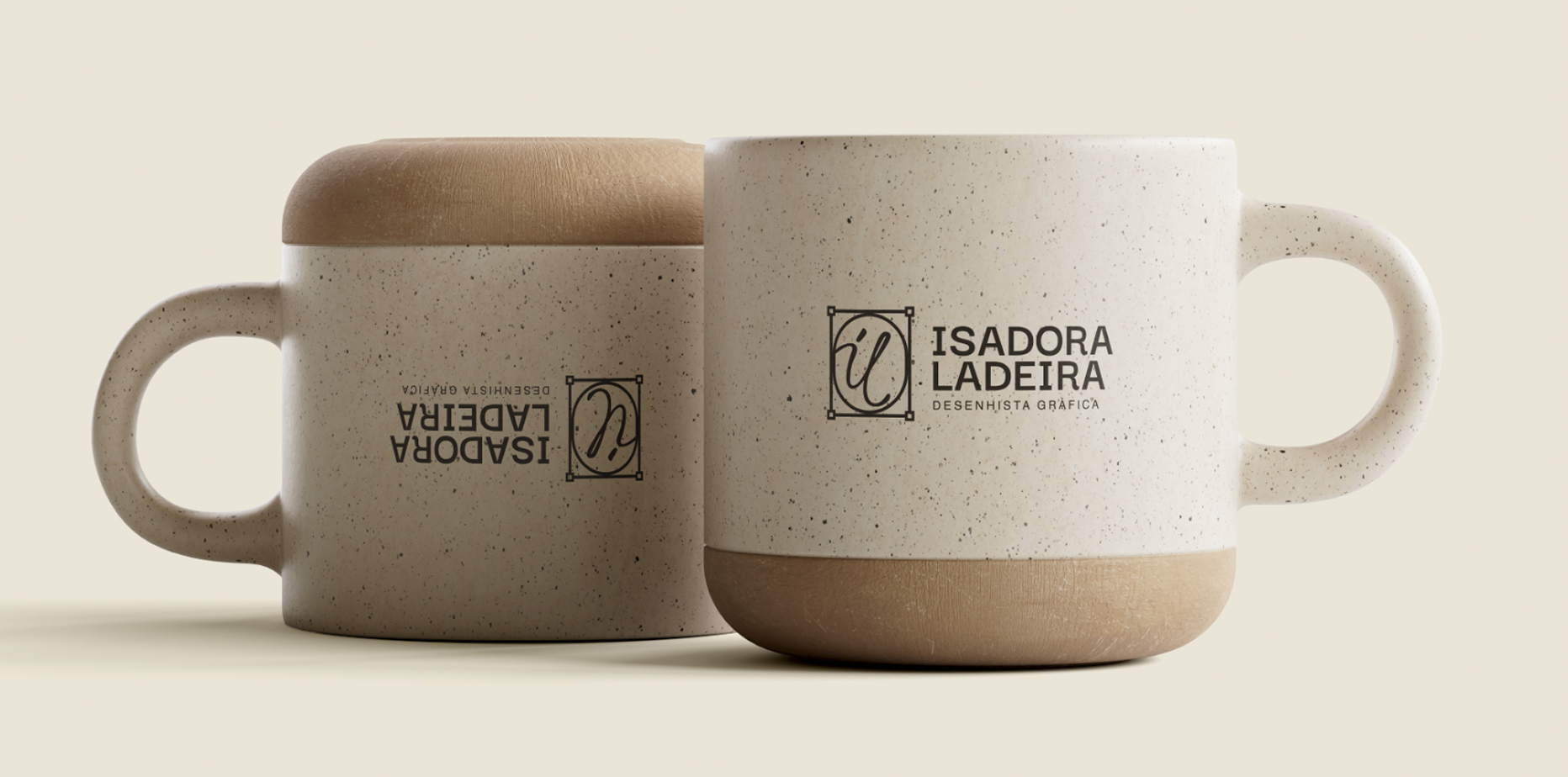 Canecas com a marca